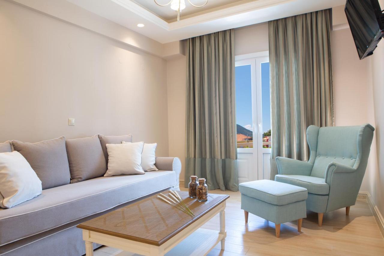 Aparthotel Lefko &
