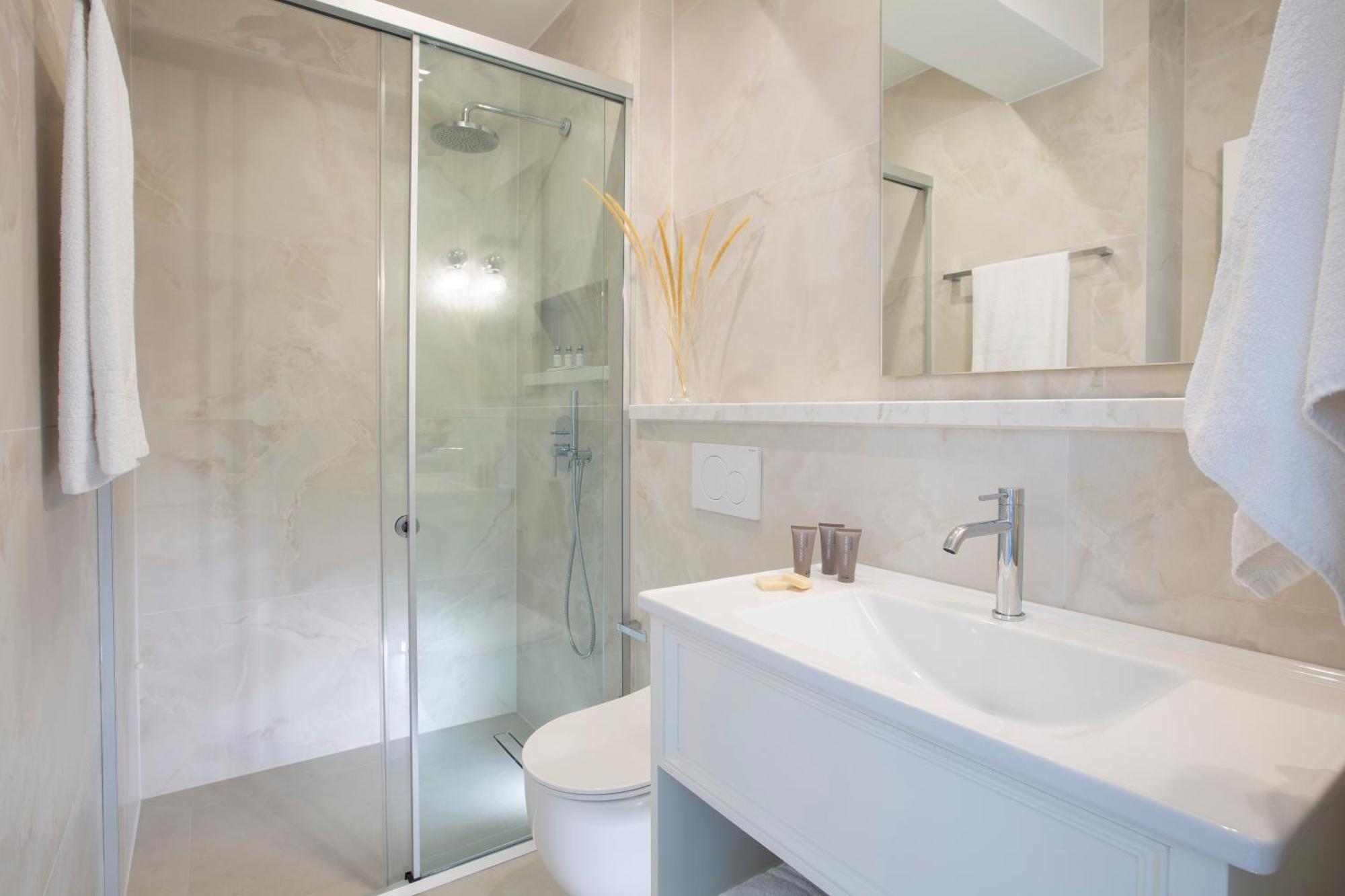 Aparthotel Lefko & 2*