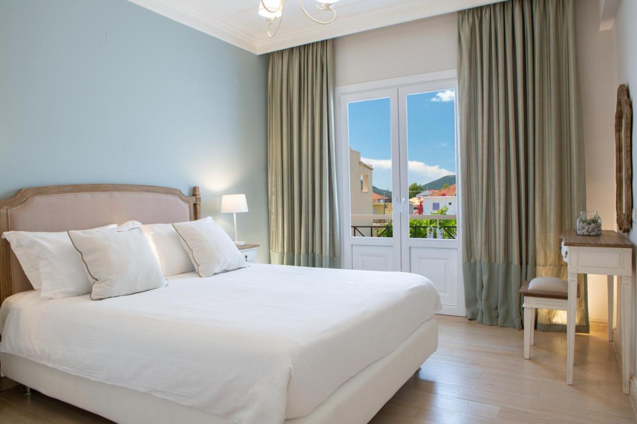 Aparthotel Lefko &