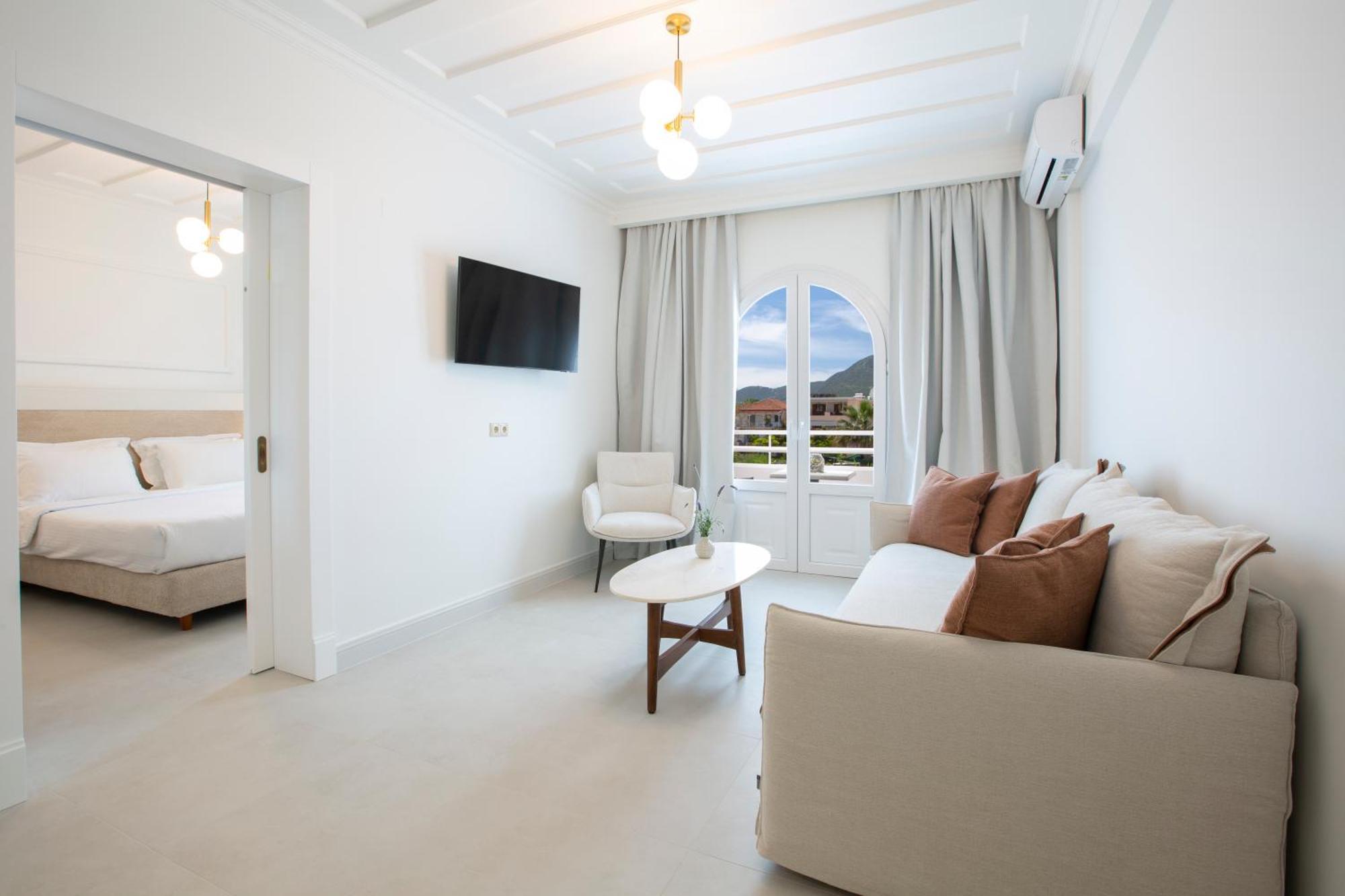 Lefko & Aparthotel Nydri (Lefkada)